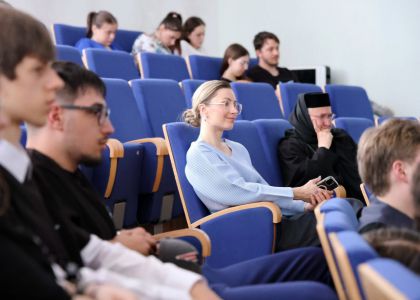 Diplomație și leadership cultural