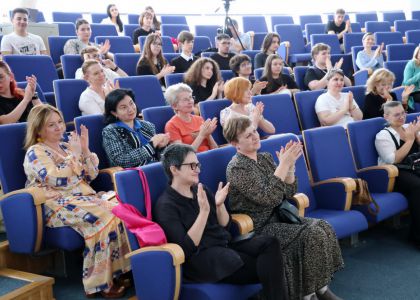 Diplomație și leadership cultural