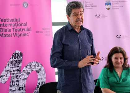 Brățară pe glezna ta. În virtutea inepției.  Lansare de carte, Radu Paraschivescu, editura Humanitas