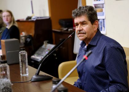 Brățară pe glezna ta. În virtutea inepției.  Lansare de carte, Radu Paraschivescu, editura Humanitas