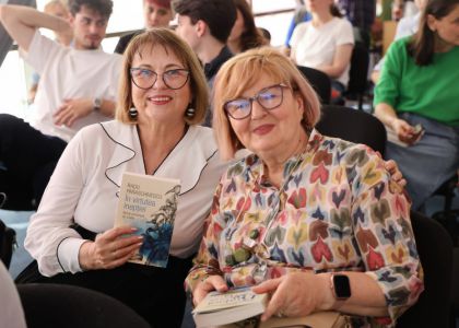 Brățară pe glezna ta. În virtutea inepției.  Lansare de carte, Radu Paraschivescu, editura Humanitas
