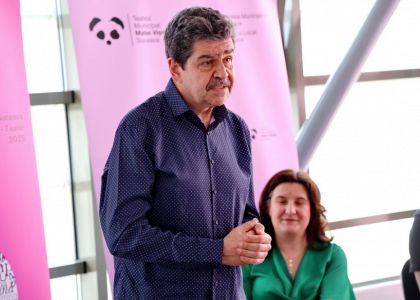 Brățară pe glezna ta. În virtutea inepției.  Lansare de carte, Radu Paraschivescu, editura Humanitas