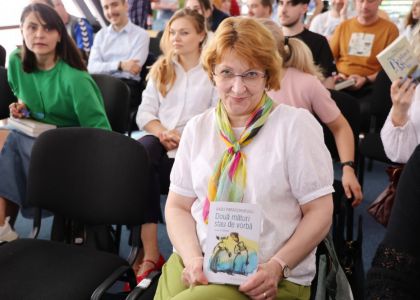 Brățară pe glezna ta. În virtutea inepției.  Lansare de carte, Radu Paraschivescu, editura Humanitas