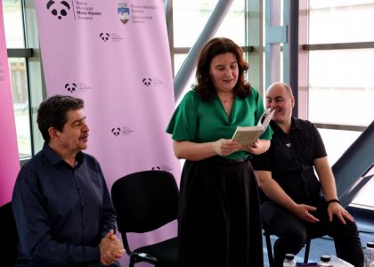 Brățară pe glezna ta. În virtutea inepției.  Lansare de carte, Radu Paraschivescu, editura Humanitas