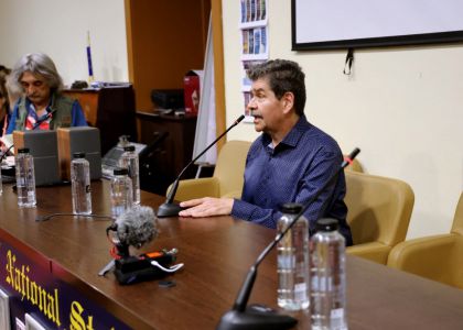 Brățară pe glezna ta. În virtutea inepției.  Lansare de carte, Radu Paraschivescu, editura Humanitas