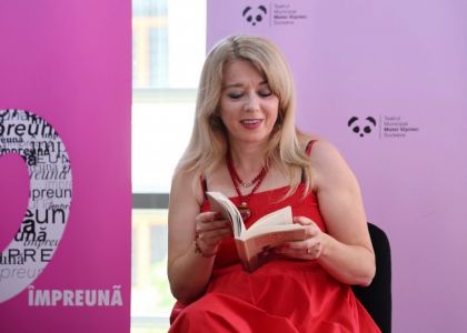 Drumul spre Soare-Răsare. Lansare de carte, Ioana Nicolaie