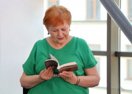 GUSTUL TEATRULUI - Lansare de carte, Carmen Mihalache, Editura Junimea, Iași, 2025