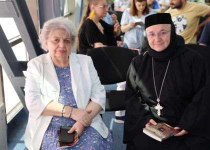 GUSTUL TEATRULUI - Lansare de carte, Carmen Mihalache, Editura Junimea, Iași, 2025