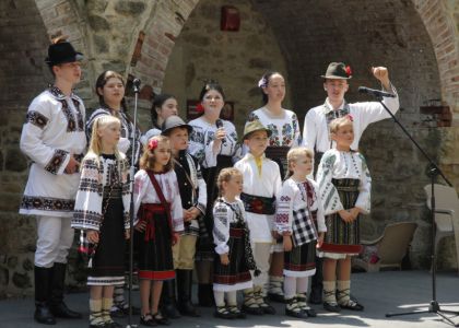 DO RE MI Împreună pe portativ  Spectacol concert al școlilor de muzică pentru copii