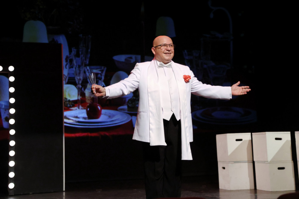 CABARETUL CUVINTELOR