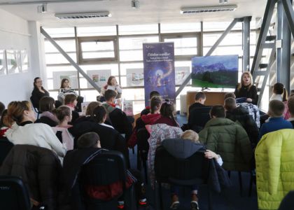 Jurnal de Festival: Ziua II – Culoare, Poveste și Drumuri Deschise