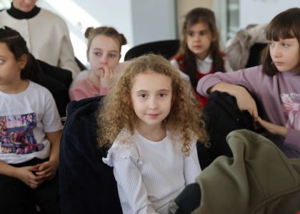 Jurnal de Festival: Ziua II – Culoare, Poveste și Drumuri Deschise