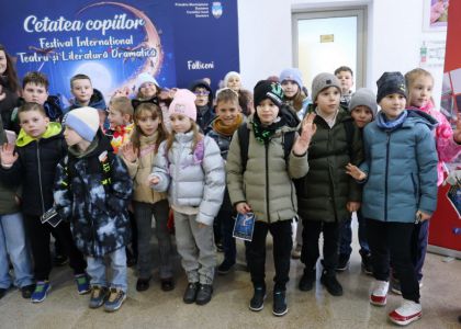 Jurnal de Festival: Ziua II – Culoare, Poveste și Drumuri Deschise