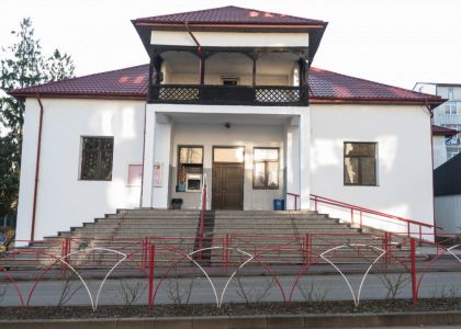 Jurnal de Festival: Ziua III – Magie, Tradiție și Stele pe Scenă