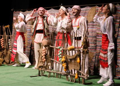 Jurnal de Festival: Ziua III – Magie, Tradiție și Stele pe Scenă