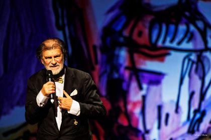 Seară memorabilă la Suceava: Maestrul Mihai Pânzaru PIM, celebrat la 80 de ani printr-un spectacol de excepție!