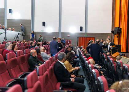 „PIM – 80”: Un regal al artelor la Suceava. O retrospectivă-spectacol între desen, muzică clasică și teatrul de ieri și de azi