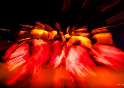 „PIM – 80”: Un regal al artelor la Suceava. O retrospectivă-spectacol între desen, muzică clasică și teatrul de ieri și de azi