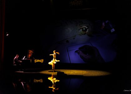 „PIM – 80”: Un regal al artelor la Suceava. O retrospectivă-spectacol între desen, muzică clasică și teatrul de ieri și de azi