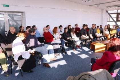 Dealurile Californiei, o nouă premieră a teatrului sucevean, pe 14 februarie