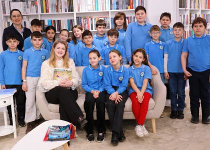 Detectivii de povești