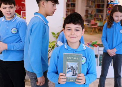 Detectivii de povești