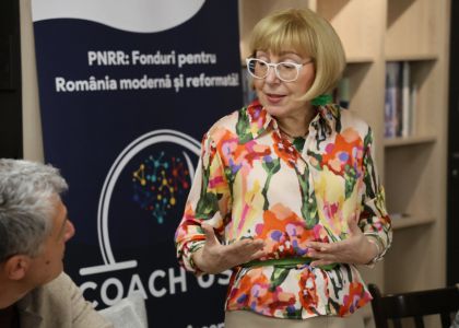 Teatrul ca Laborator de Creație: Dialog între Scenă și Universitate