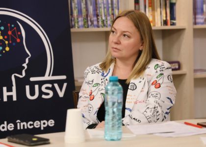 Teatrul ca Laborator de Creație: Dialog între Scenă și Universitate