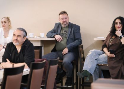 Teatrul ca Laborator de Creație: Dialog între Scenă și Universitate