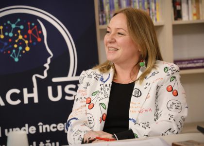 Teatrul ca Laborator de Creație: Dialog între Scenă și Universitate