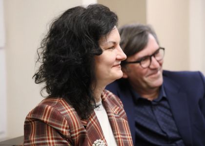 Teatrul ca Laborator de Creație: Dialog între Scenă și Universitate