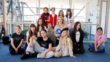 Micul Prinț în Culori: Când Povestea Prinde Viață pe Șevalet