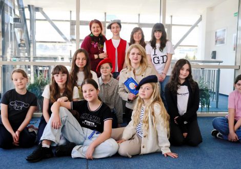 Micul Prinț în Culori: Când Povestea Prinde Viață pe Șevalet