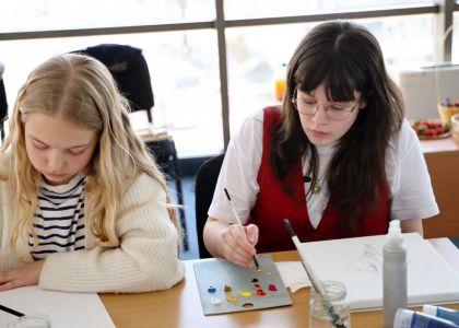 Micul Prinț în Culori: Când Povestea Prinde Viață pe Șevalet