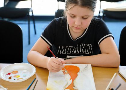 Micul Prinț în Culori: Când Povestea Prinde Viață pe Șevalet