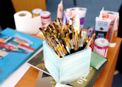 Micul Prinț în Culori: Când Povestea Prinde Viață pe Șevalet