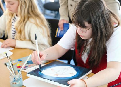 Micul Prinț în Culori: Când Povestea Prinde Viață pe Șevalet