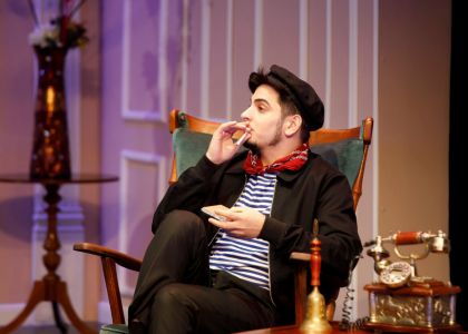 … ESCU de Tudor Mușatescu, Teatrul Național Satiricus „I.L. Caragiale” Chișinău, Republica Moldova