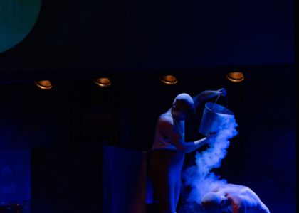Legată cu funia de pământ de Lorina Bălteanu, Teatrul Național „Luceafărul” Chișinău, Republica Moldova