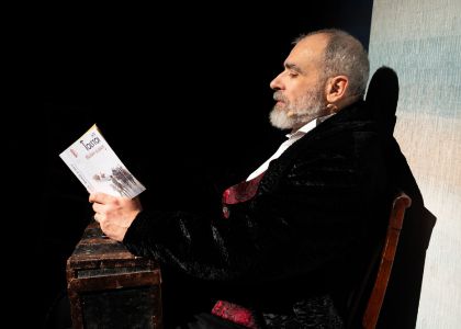 RĂZBOI ȘI PACE ȘI ... după Lev Tolstoi Teatrul Tineretului Piatra Neamț