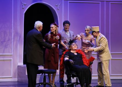 Cortina s-a ridicat! Ediția aniversară a Festivalului Internațional „Zilele Teatrului Matei Vișniec” a debutat în forță cu spectacolul „...ESCU”