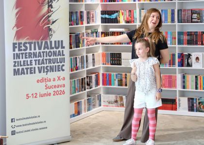 FIZTMV 2026 - Ziua a II-a: De la bucuria copiilor, la satira profundă din „Mobilă și durere”