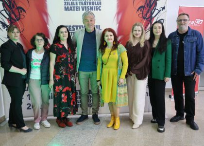 FIZTMV 2026 - Ziua a II-a: De la bucuria copiilor, la satira profundă din „Mobilă și durere”