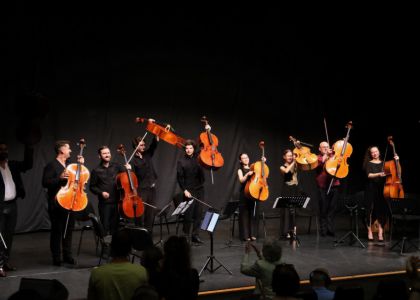 Festivalul Internațional Zilele Teatrului Matei Vișniec 2026– Ziua a III-a: De la vânătoarea de artă urbană, la teatru documentar și un regal de muzică clasică
