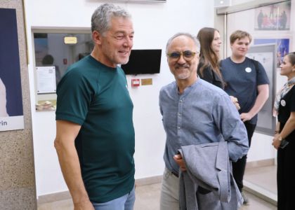 Festivalul Internațional Zilele Teatrului Matei Vișniec 2026– Ziua a III-a: De la vânătoarea de artă urbană, la teatru documentar și un regal de muzică clasică