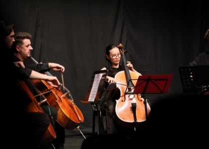 Festivalul Internațional Zilele Teatrului Matei Vișniec 2026– Ziua a III-a: De la vânătoarea de artă urbană, la teatru documentar și un regal de muzică clasică