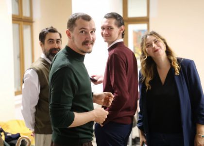 Festivalul Internațional Zilele Teatrului Matei Vișniec 2026– Ziua a III-a: De la vânătoarea de artă urbană, la teatru documentar și un regal de muzică clasică