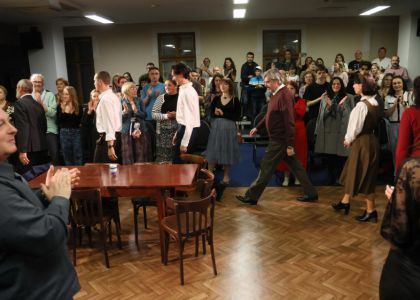 Festivalul Internațional Zilele Teatrului Matei Vișniec 2026– Ziua a III-a: De la vânătoarea de artă urbană, la teatru documentar și un regal de muzică clasică