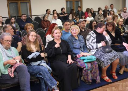 Festivalul Internațional Zilele Teatrului Matei Vișniec 2026– Ziua a III-a: De la vânătoarea de artă urbană, la teatru documentar și un regal de muzică clasică