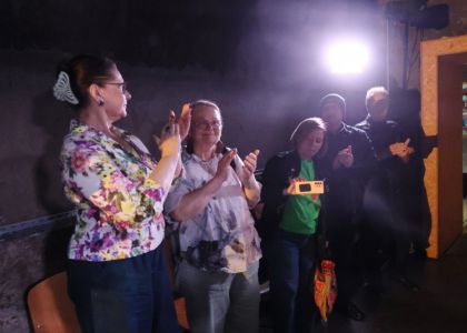 Festivalul Internațional Zilele Teatrului Matei Vișniec, Ziua a 5-a: De la mitul răsturnat al Penelopei la haosul comic din mahalaua lui Caragiale